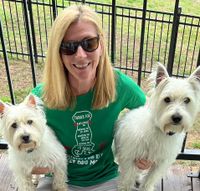 Nic and Nellie's Mom profile picture