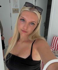 Sophie Moore profile picture