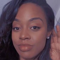 Monique profile picture