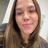 Olivia Vooz profile picture
