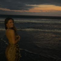 em profile picture