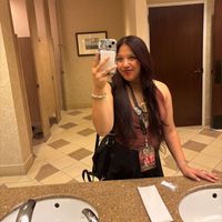 Juli castillo profile picture