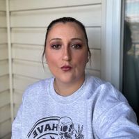 Brittany Lowles profile picture