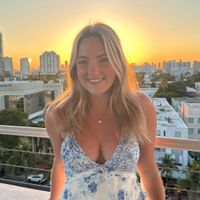 Ashley Hallowell profile picture