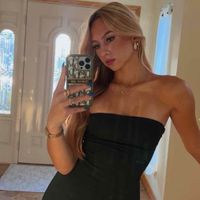 julia 🐆💄💌🧸🍸 profile picture