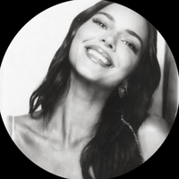 Holly Brown profile picture