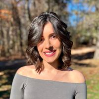Lily Rhoades profile picture