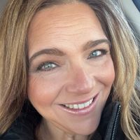 Dawn Lucia profile picture