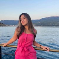 Angela profile picture