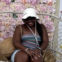Dee profile picture