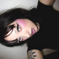 julia profile picture