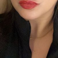 Flora profile picture