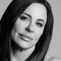 Kristina Brown - The Bloom Noir profile picture