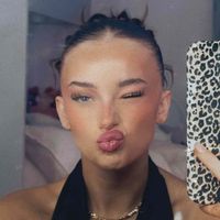 Beth Brooker profile picture