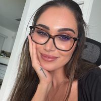 Julia profile picture