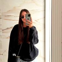Una profile picture