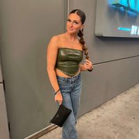 Avery west profile picture