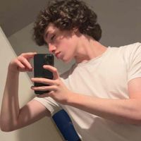 Decka co 🌼 profile picture