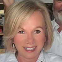 Debra profile picture