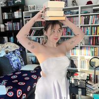 Ella📚 profile picture