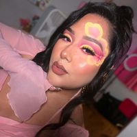 Versatile Makeup Artist | AGM Makeup artistry 💕 profile picture