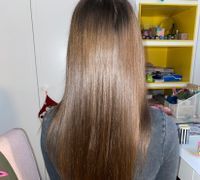 Una profile picture