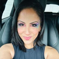 Elle Perrone profile picture