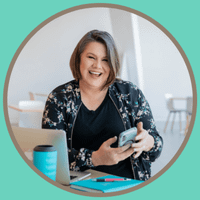Stacey Watts - Stacey on Social profile picture