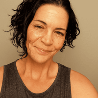 Extra-Dry Skin Tall-Girl, Wide-Footed, Big-Headed, Janesville WI Places to Shop/Drink/Eat, Easy Kitchen Tools profile picture