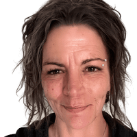 Tall-Girl, Wide-Footed, Big-Headed, Janesville WI Places to Shop/Drink/Eat, Extra-Dry Skin Care Finds, Easy Kitchen Tools profile picture