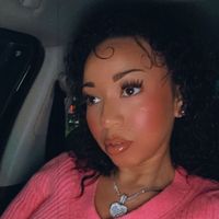 Dreamy profile picture
