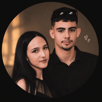 Couple Finds profile picture
