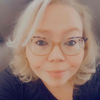 Julie profile picture