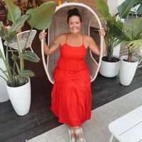 Lindsey Schouviller profile picture