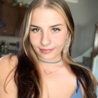 Lily Collects profile picture