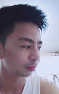 A Lao profile picture