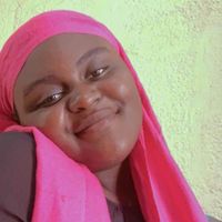 N U R I A 💜 👑 🩷 profile picture