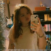 Curly . profile picture