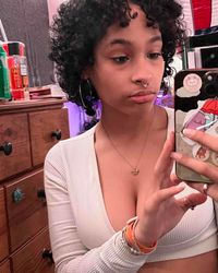 Krys Prudeaux profile picture