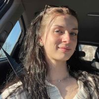 Lily Caron profile picture