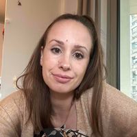 Becca Aji profile picture