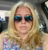Suzanne Logrande profile picture