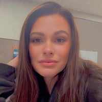 Stephaine Schrock profile picture