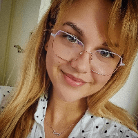 Monika profile picture