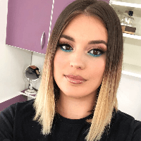 obsessed with fashion profile picture