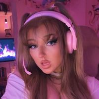 Lola Lewinsky 🧚🏼‍♀️ profile picture