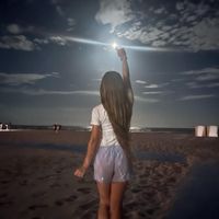 Abigail Crowe profile picture