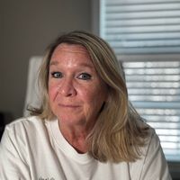 Anita Oakes profile picture