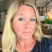 Anita Oakes profile picture