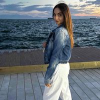 Mary E profile picture